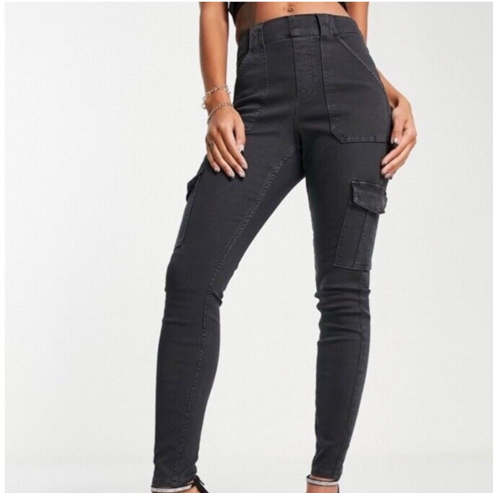 SPANX NWT Stretch Twill Ankle Cargo Pant size XS